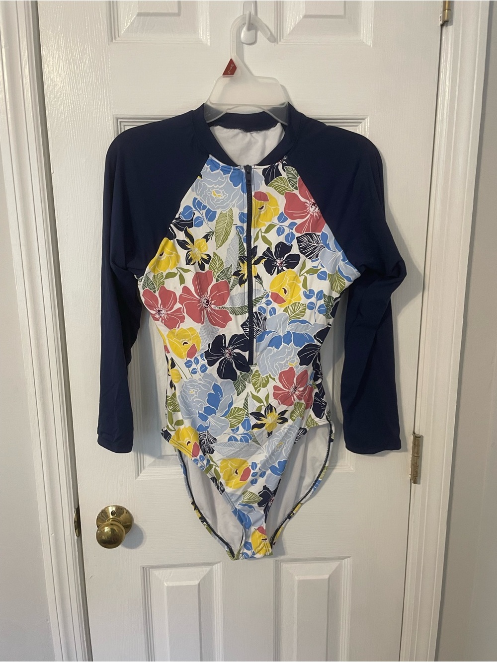 Cole of California Long-Sleeve Floral Front-Zip One-Piece Swimsuit  Multicolor